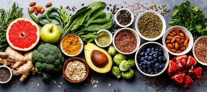 Making healthy choices such as fresh fruit, plenty of vegetables and lean protein can minimise migraines.