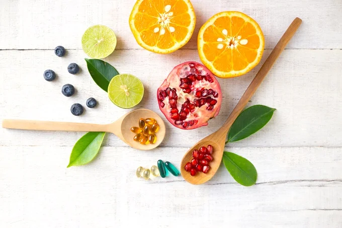 Natural antihistamines include Vitamin C, Probiotics and Curcumin