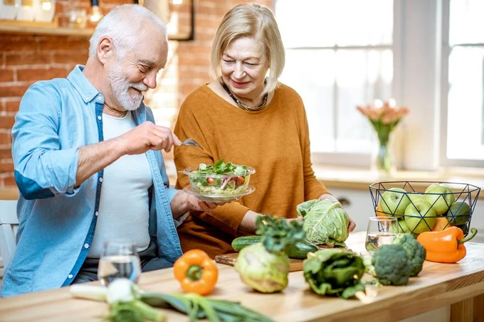 Small changes to eating habits have better success rates than those who go on ‘crash’ diets.