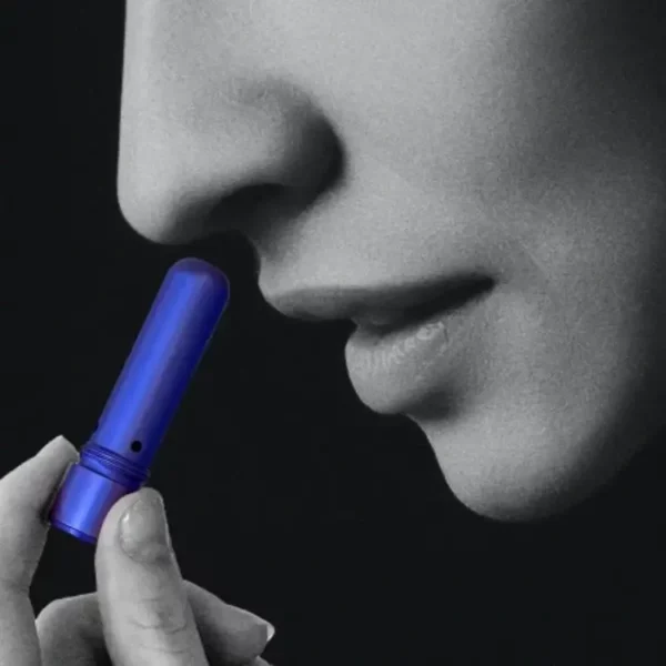 Blue personal diffuser being used