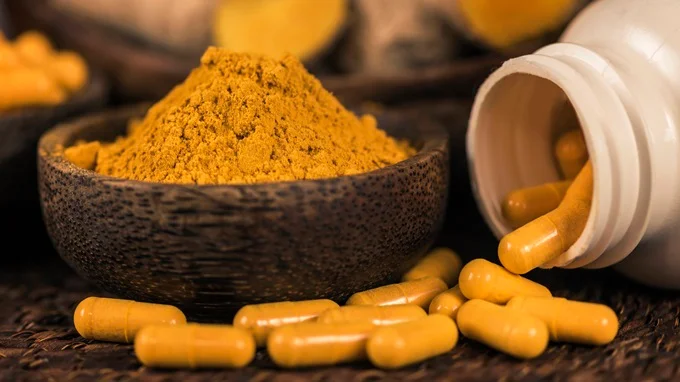 Natural plant extracts, such as Ashwagandha, curcumin and echinacea, can help to support your immune system.