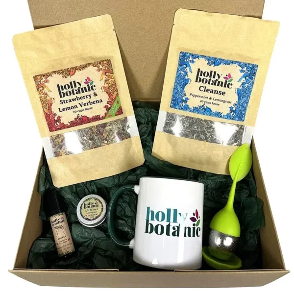 Sun lover gift set includes a magnetic-closed, reusable cardboard gift box